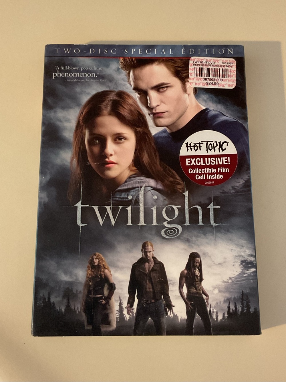 Twilight Saga 5 DVD Set: Twilight, New Moon, Eclipse, Breaking Dawn Parts 1 & 2 - Picture 3 of 17